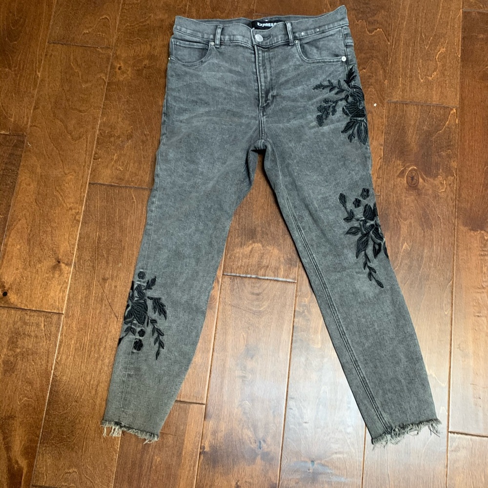 Express Ankle Legging Jeans w/Embroidery